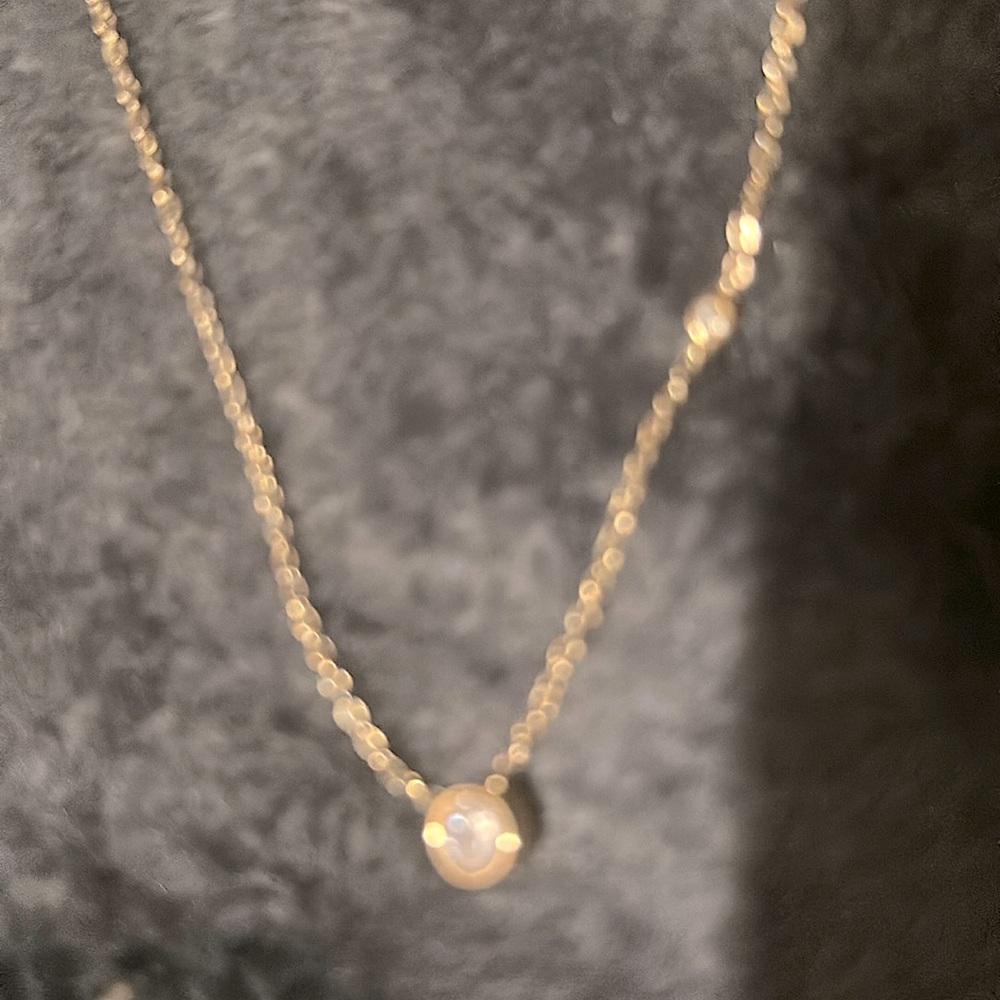 Gold necklace 
Diamond